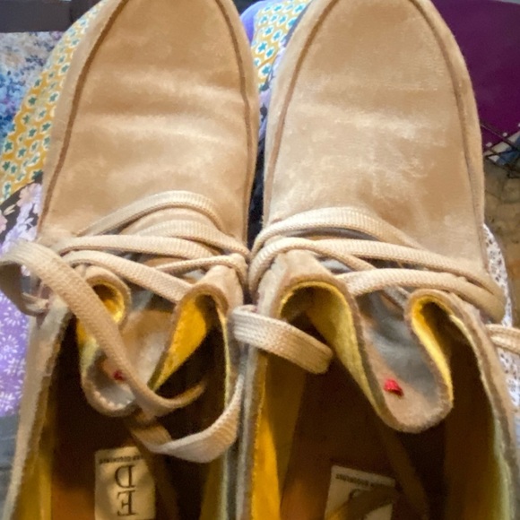 Ellen Degeneres Tan Ankle Boots - Picture 1 of 7